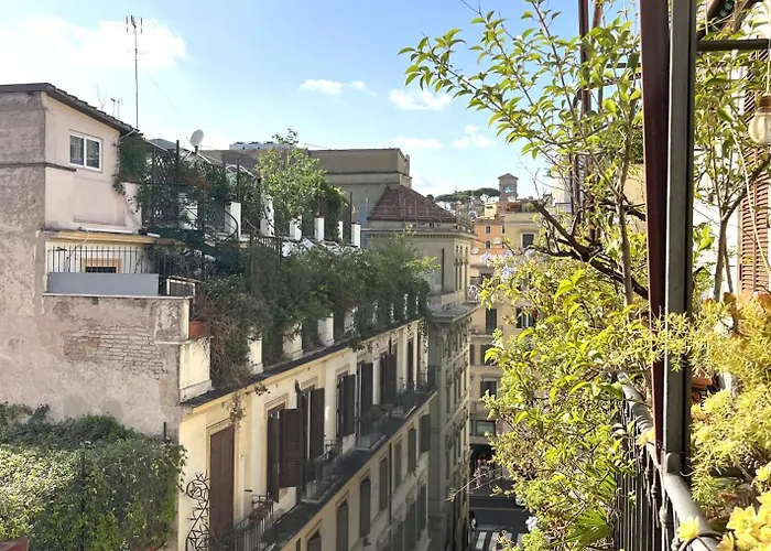 Trevi Over The Top Apartment